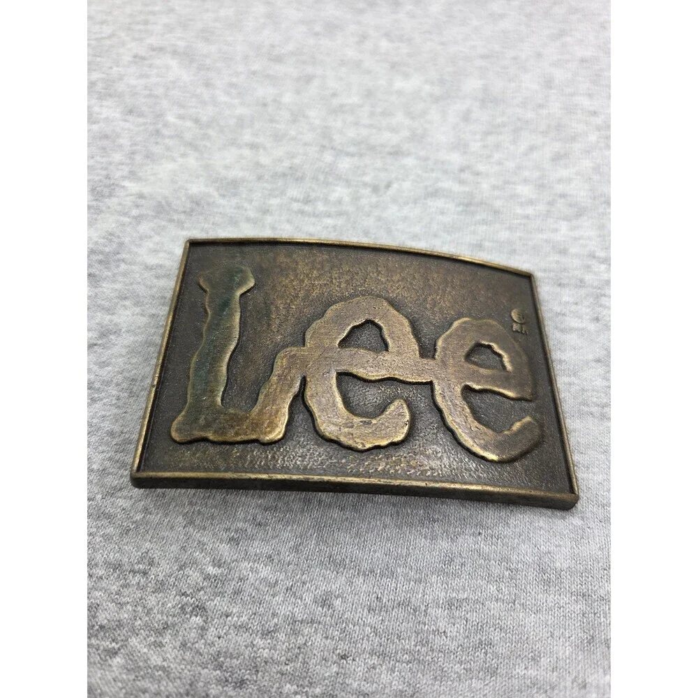 Lee clean piece